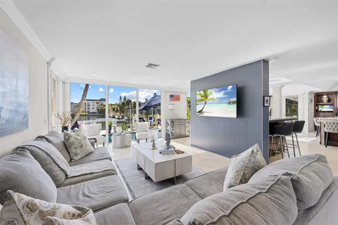 $3,400,000 | 910 Jasmine Drive, Delray Beach, FL 33483