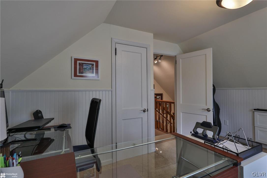 939 Juniper Road Hellertown, PA 18055 - Photo 40 of 49 Gallery Image 40
