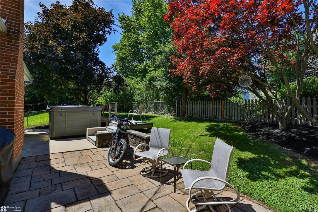 939 Juniper Road Hellertown, PA 18055 - Photo 42 of 49 Gallery Image 42