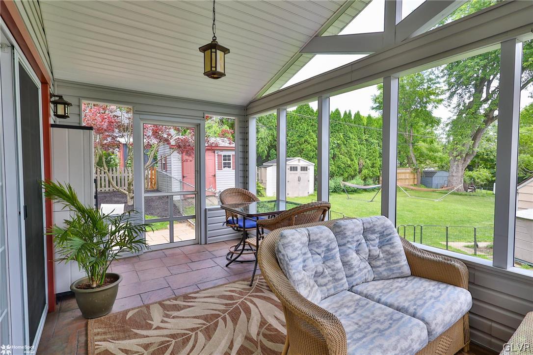 939 Juniper Road Hellertown, PA 18055 - Photo 5 of 49 Gallery Image 5