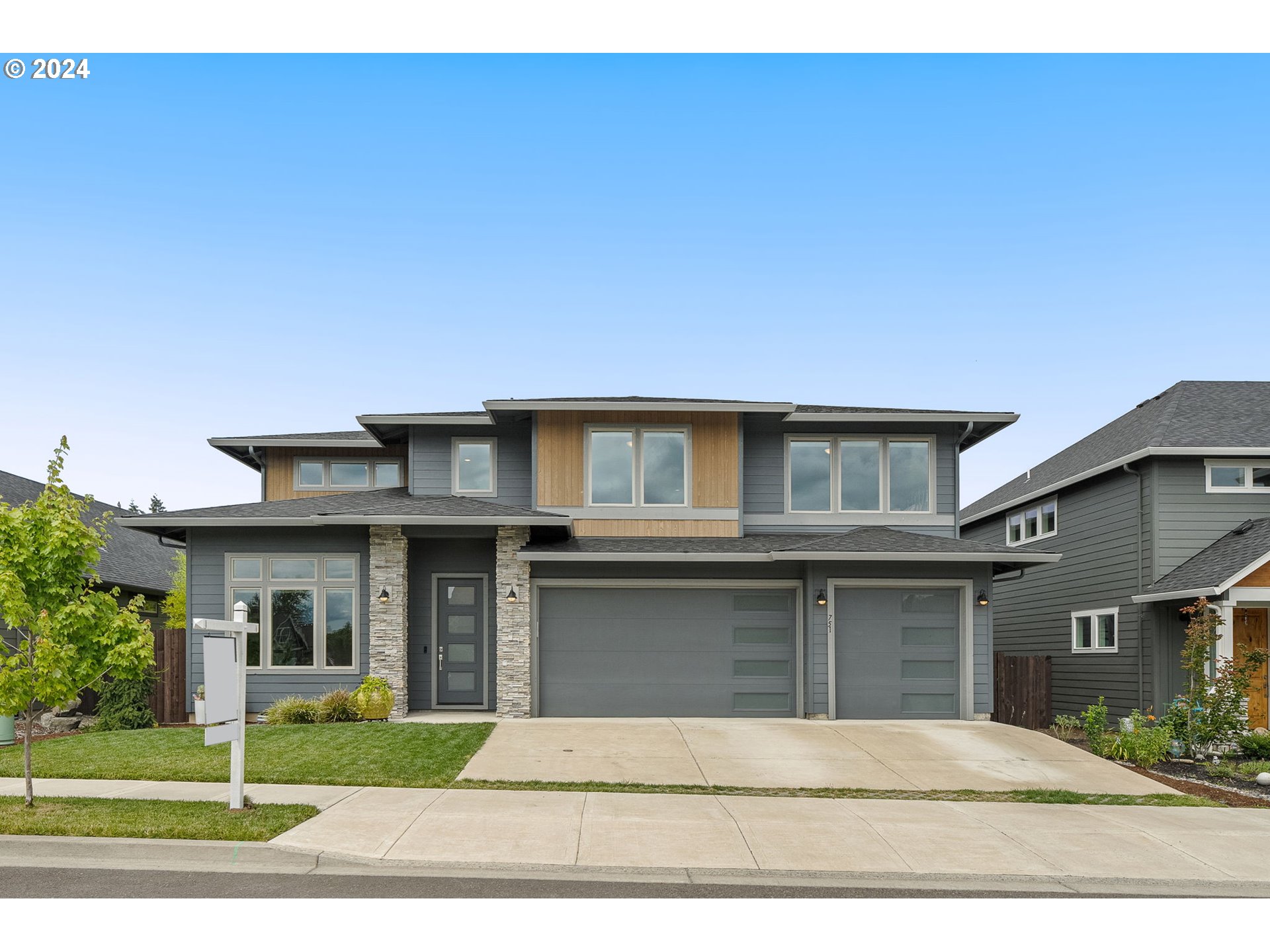 751 South Goose Loop Ridgefield, WA 98642 - Photo 1 of 35