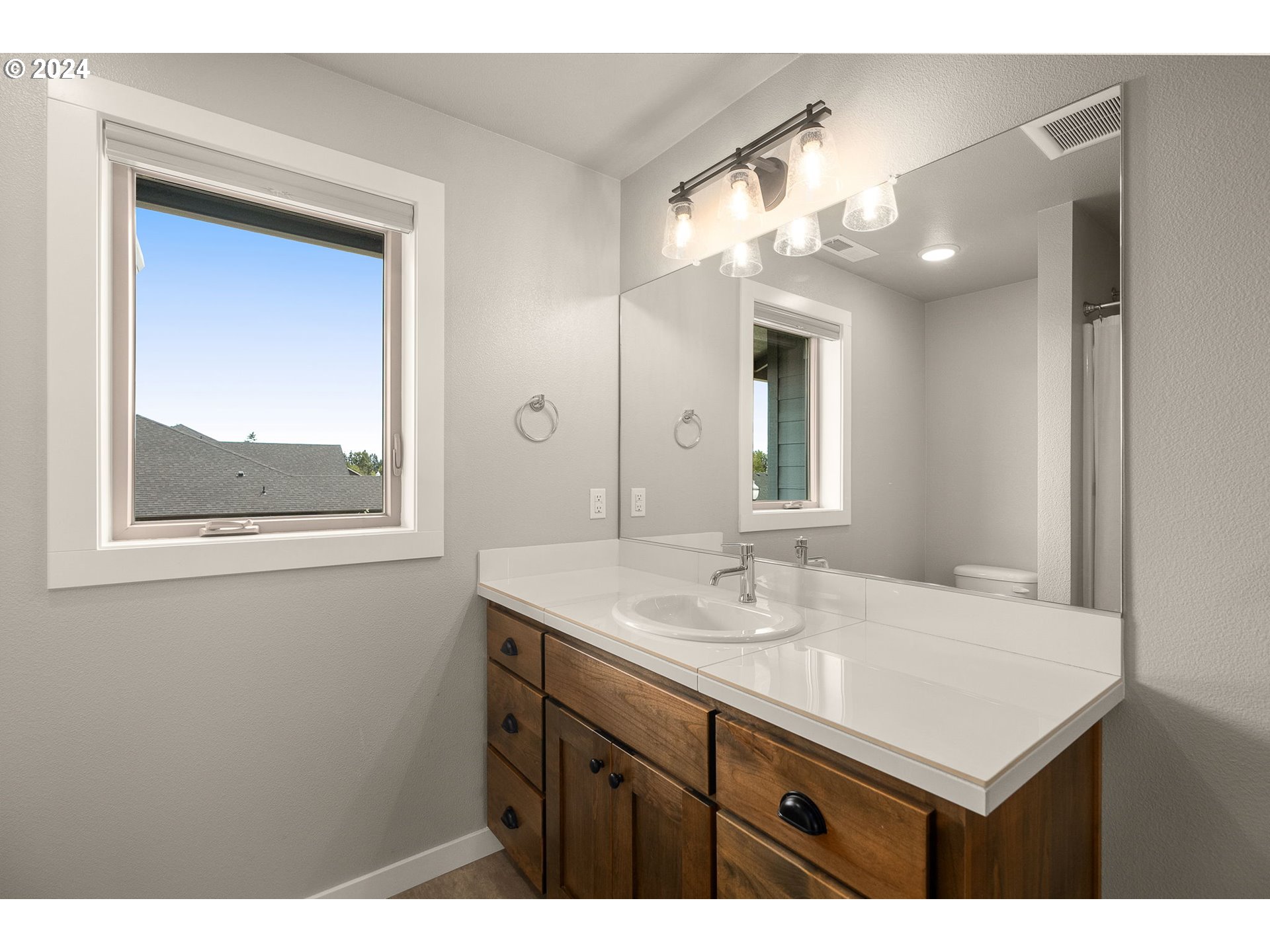 751 South Goose Loop Ridgefield, WA 98642 - Photo 13 of 35