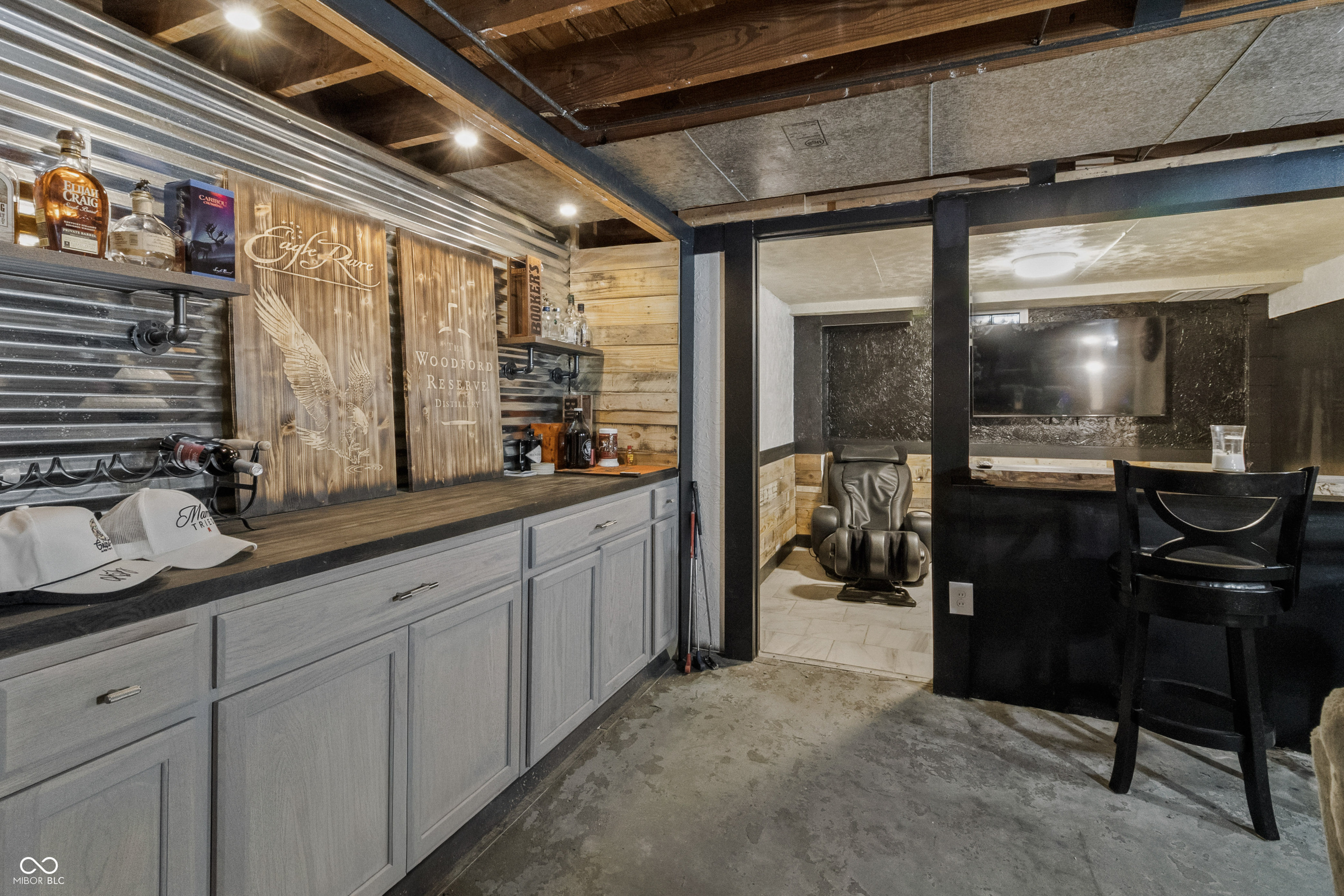 2113 East 65th Street Indianapolis, IN 46220 - Photo 21 of 41