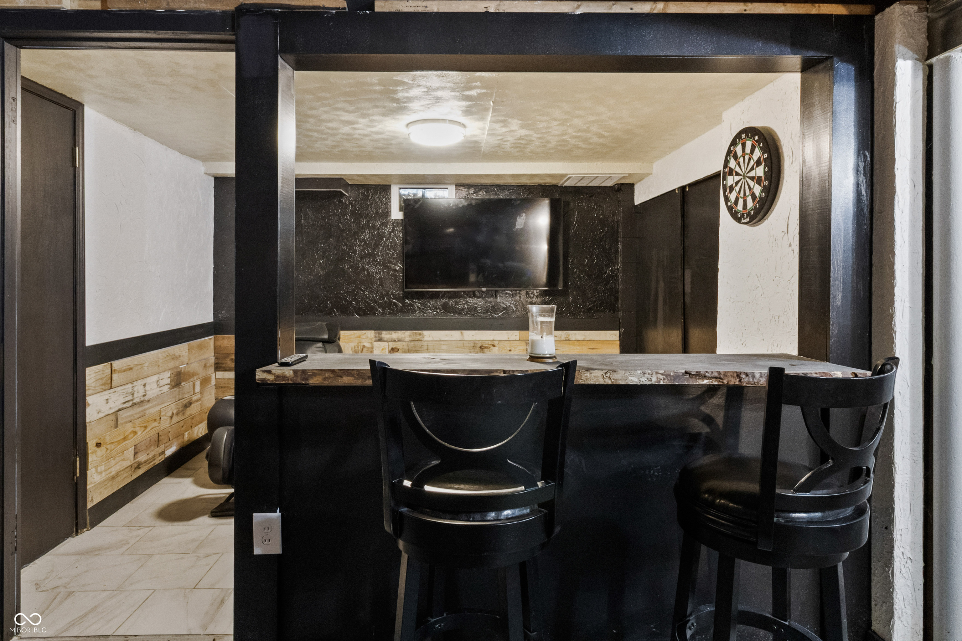 2113 East 65th Street Indianapolis, IN 46220 - Photo 23 of 41