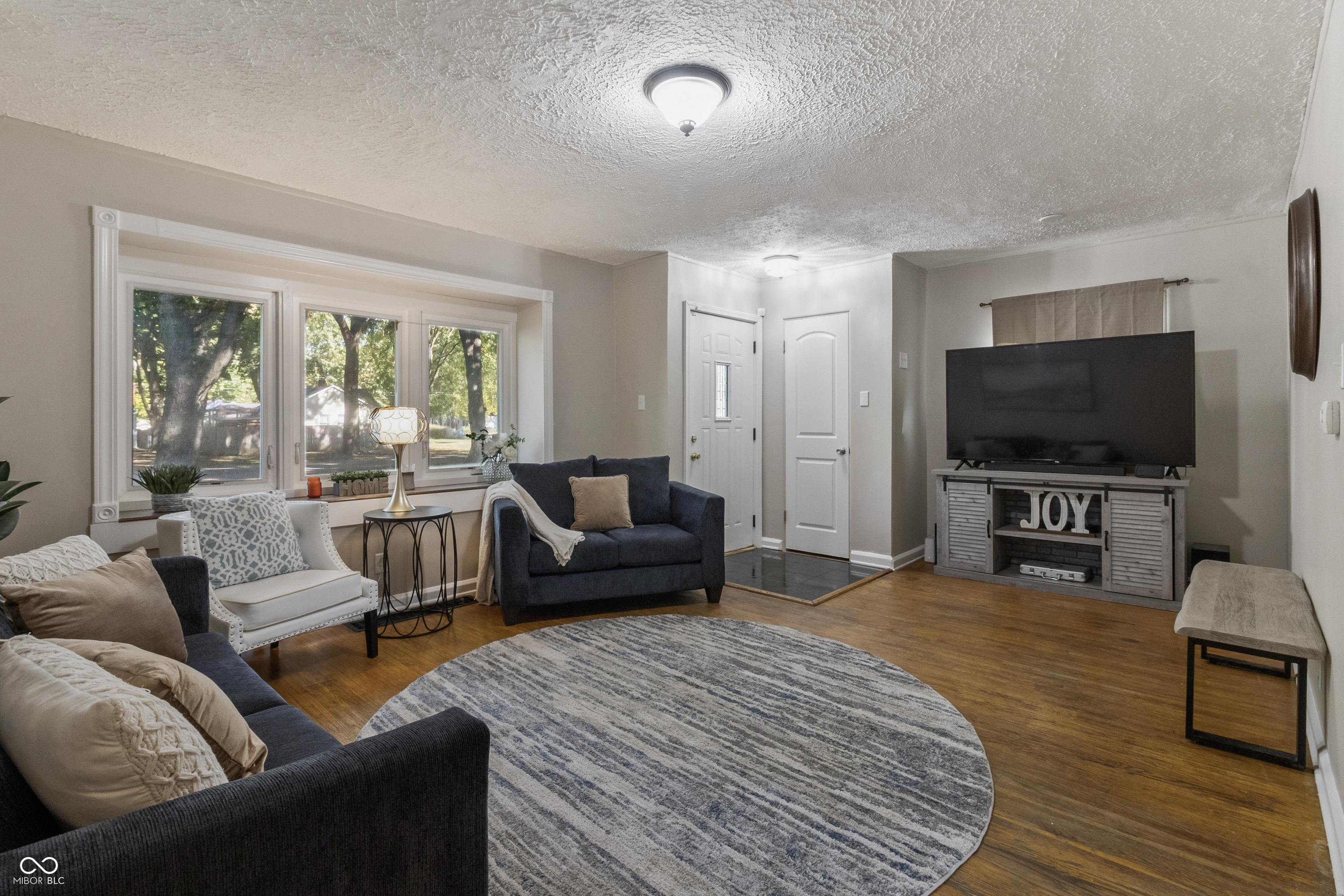 2113 East 65th Street Indianapolis, IN 46220 - Photo 3 of 41