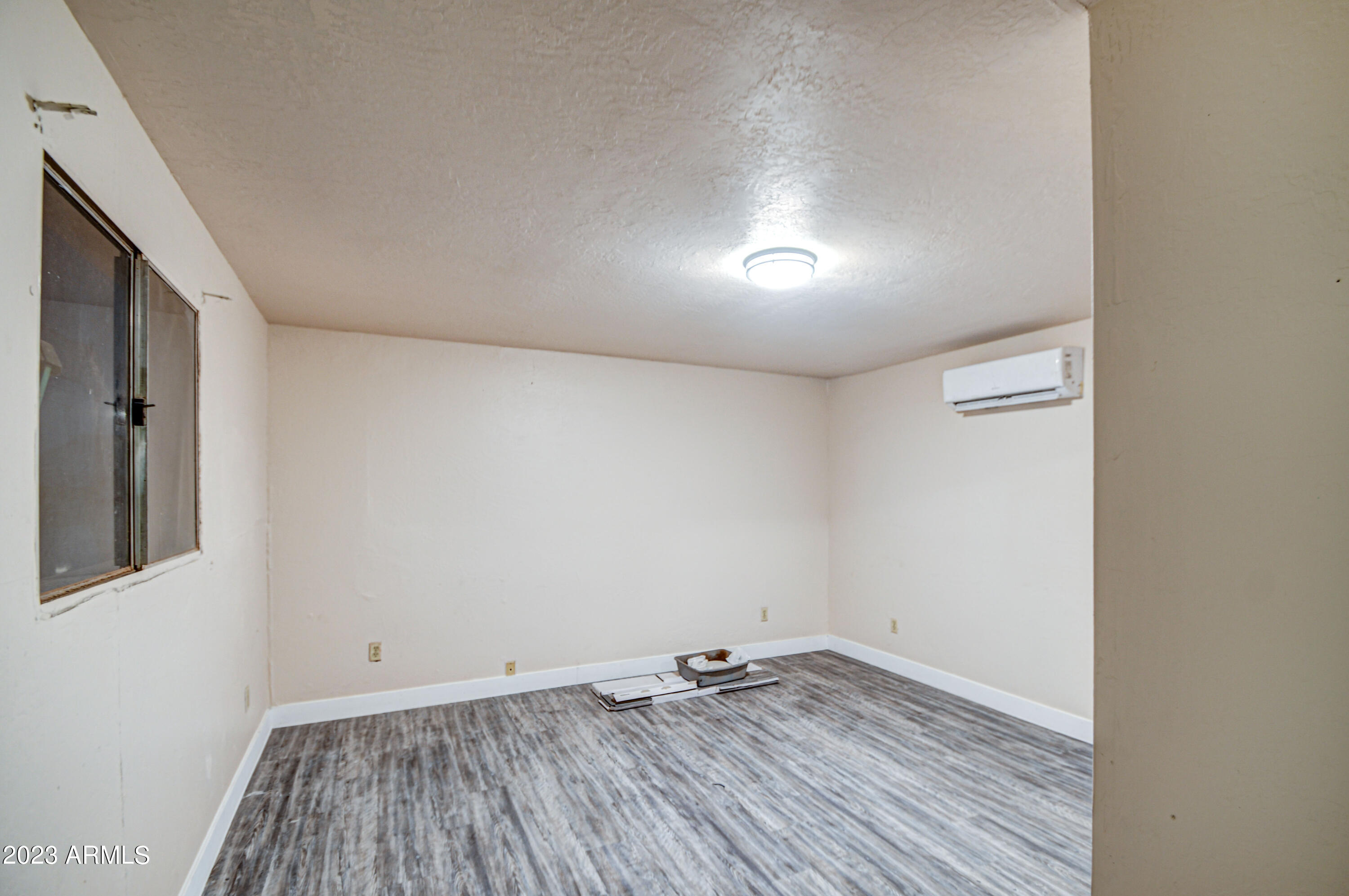 7101 West Granada Road Phoenix, AZ 85035 - Photo 22 of 33 Primary Bed 1
