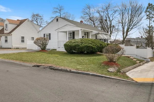 $469,900 | 325 East Haverhill Street, Lawrence, MA 01841