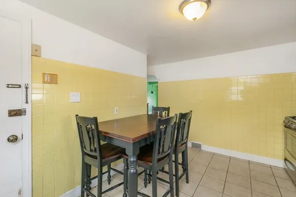 $469,900 | 325 East Haverhill Street, Lawrence, MA 01841