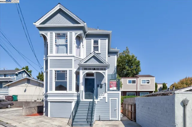 $949,888 | 3214 13th Avenue, Oakland, CA 94610