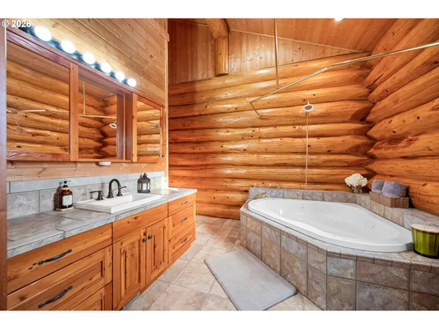 $680,000 | 125 Kestrel Lane, Roseburg, OR 97471