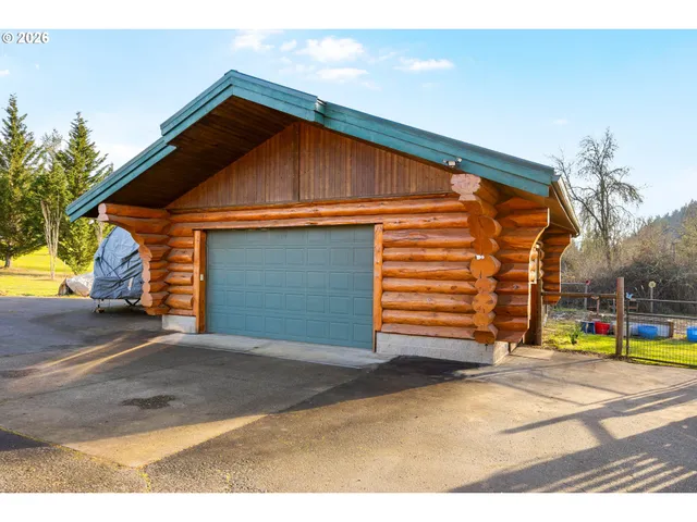 $680,000 | 125 Kestrel Lane, Roseburg, OR 97471