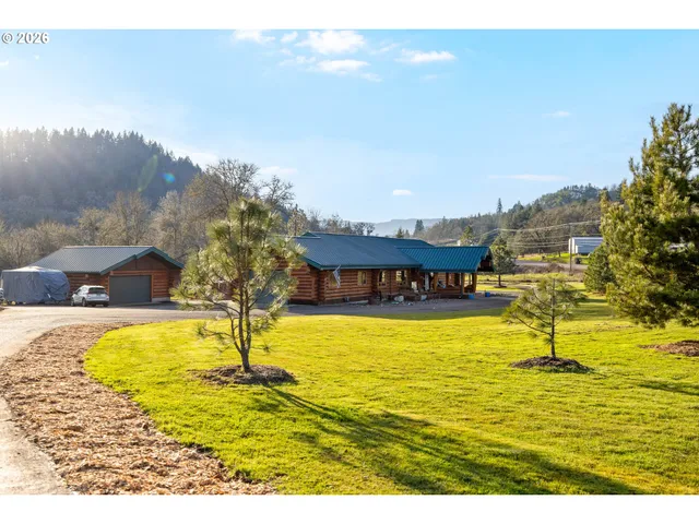$680,000 | 125 Kestrel Lane, Roseburg, OR 97471