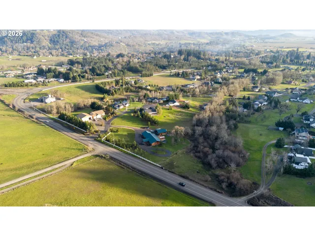 $680,000 | 125 Kestrel Lane, Roseburg, OR 97471