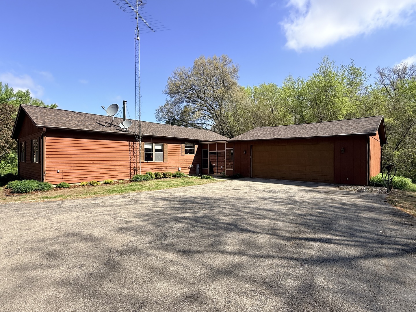 1355 Sublette Road Amboy, IL 61310 - Photo 4 of 52
