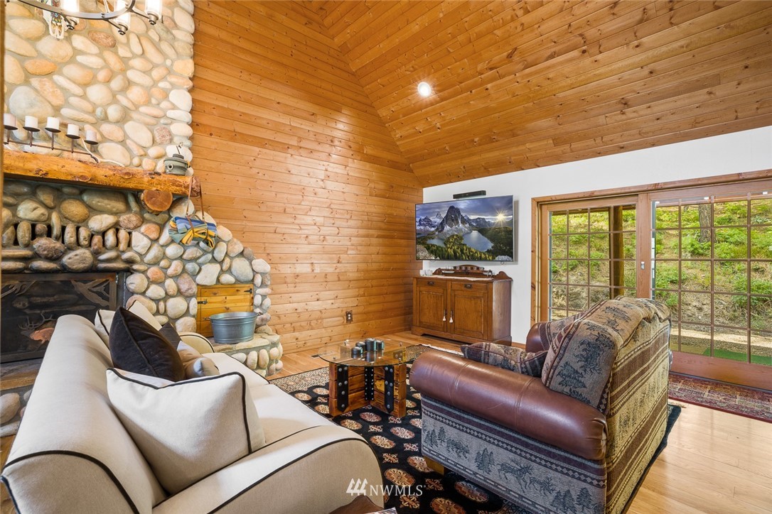 3531 Liberty Road Cle Elum, WA 98922 - Photo 4 of 39 Gallery Image 4
