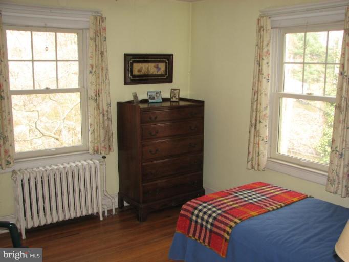 5605 Wexford Road Baltimore, MD 21209 - Photo 8 of 19 Bedroom #3