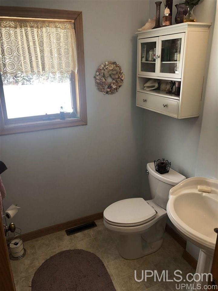 100 Ronald Street Ishpeming, MI 49849 - Photo 15 of 44 Gallery Image 15