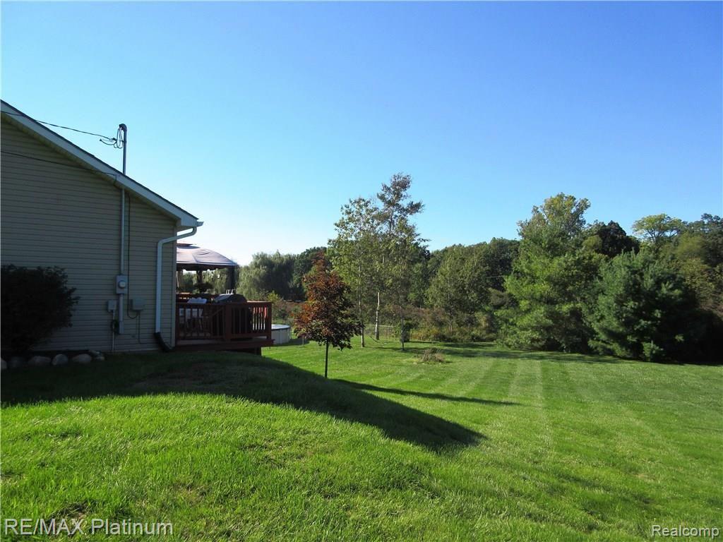 2601 Crooked Lake Road Howell, MI 48843 - Photo 30 of 30 IMG_1119.JPG