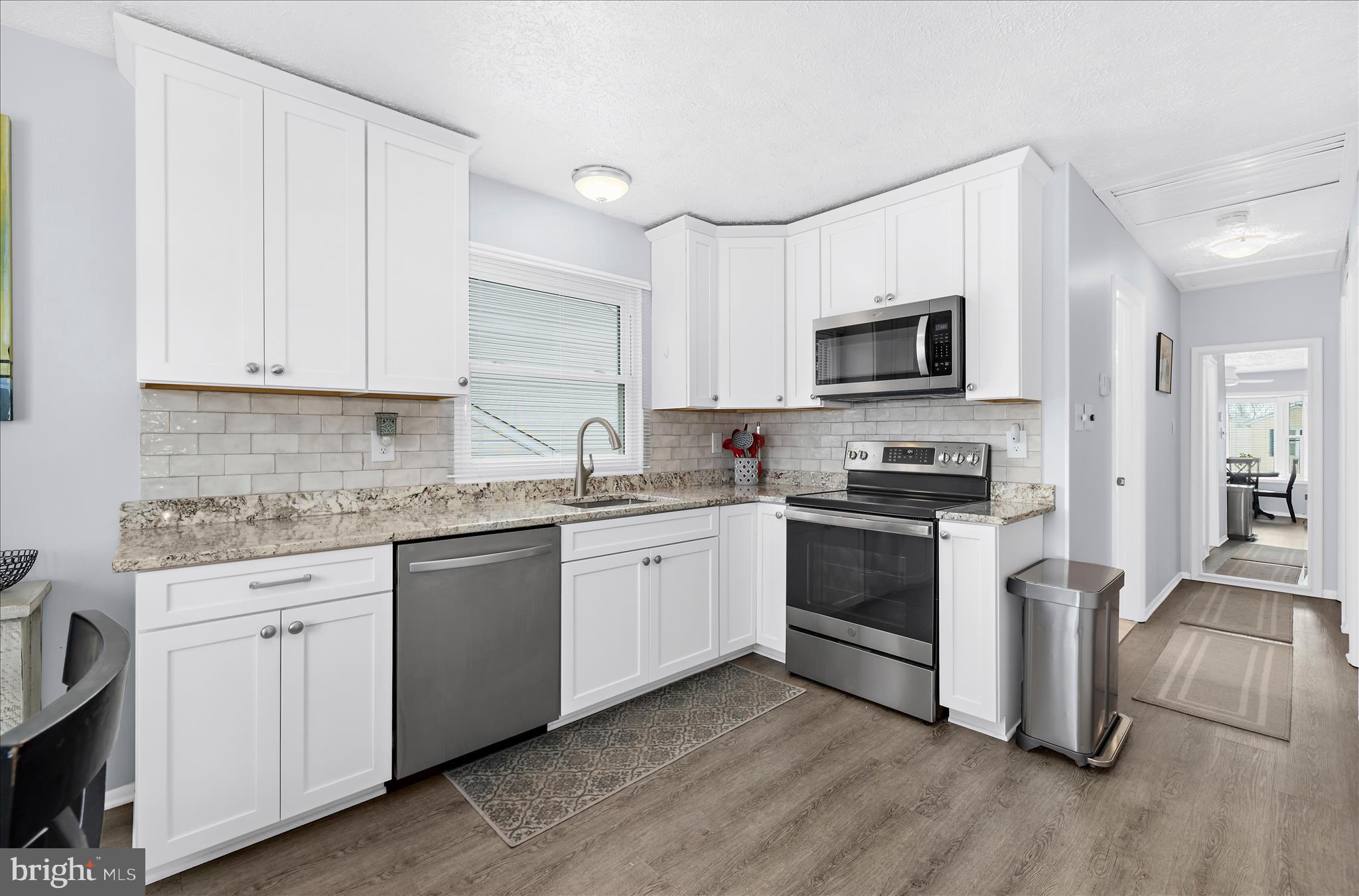 8076 Outing Avenue Pasadena, MD 21122 - Photo 13 of 58