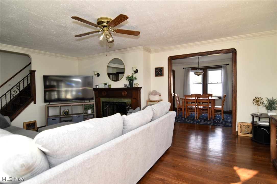 840 Beverly Road Cleveland Heights, OH 44121 - Photo 9 of 39