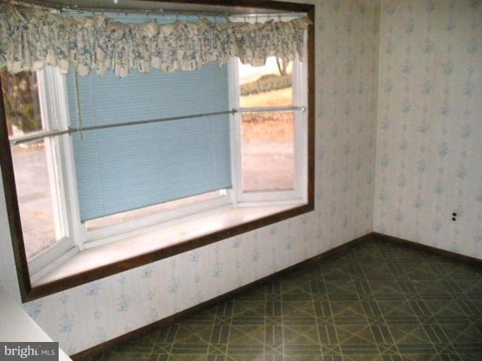 5516 Ivor Street Springfield, VA 22151 - Photo 4 of 8 Dining Room