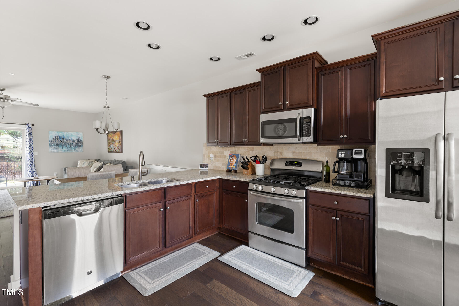 7832 Allscott Way Raleigh, NC 27612 - Photo 16 of 33 Kitchen