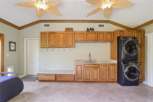 $660,000 | 5112 Haring Court, Metairie, LA 70006