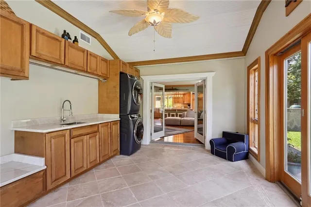 $660,000 | 5112 Haring Court, Metairie, LA 70006