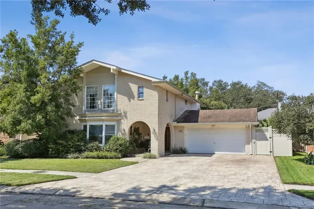 $660,000 | 5112 Haring Court, Metairie, LA 70006