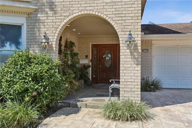 $660,000 | 5112 Haring Court, Metairie, LA 70006