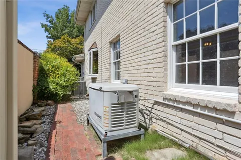 $660,000 | 5112 Haring Court, Metairie, LA 70006