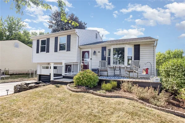 $194,900 | 18 Barringer Drive, Hamlin, NY 14464