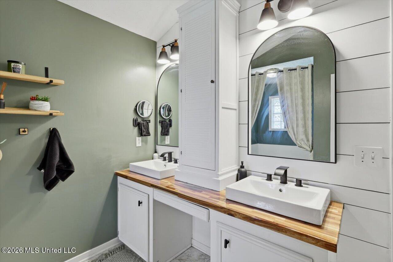 209 Pine Place Madison, MS 39110 - Photo 19 of 30 19-209 Pine Pl _ Home Tours MS