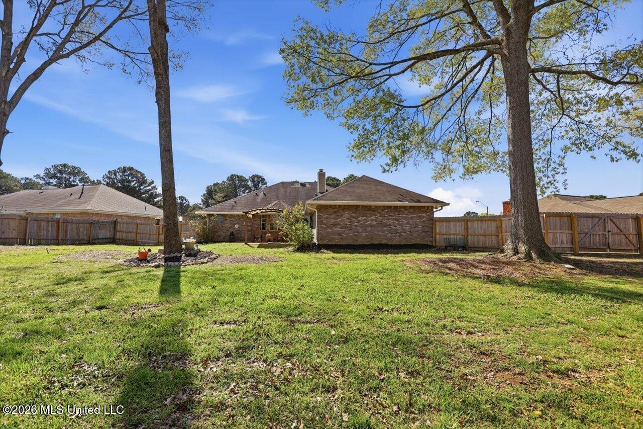 209 Pine Place Madison, MS 39110 - Photo 27 of 30 28-209 Pine Pl _ Home Tours MS