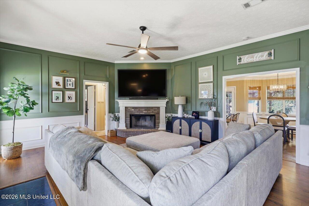 209 Pine Place Madison, MS 39110 - Photo 9 of 30 09-209 Pine Pl _ Home Tours MS