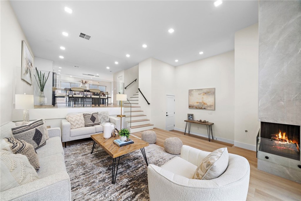 10 Starfall, Unit 11 Irvine, CA 92603 - Photo 5 of 28