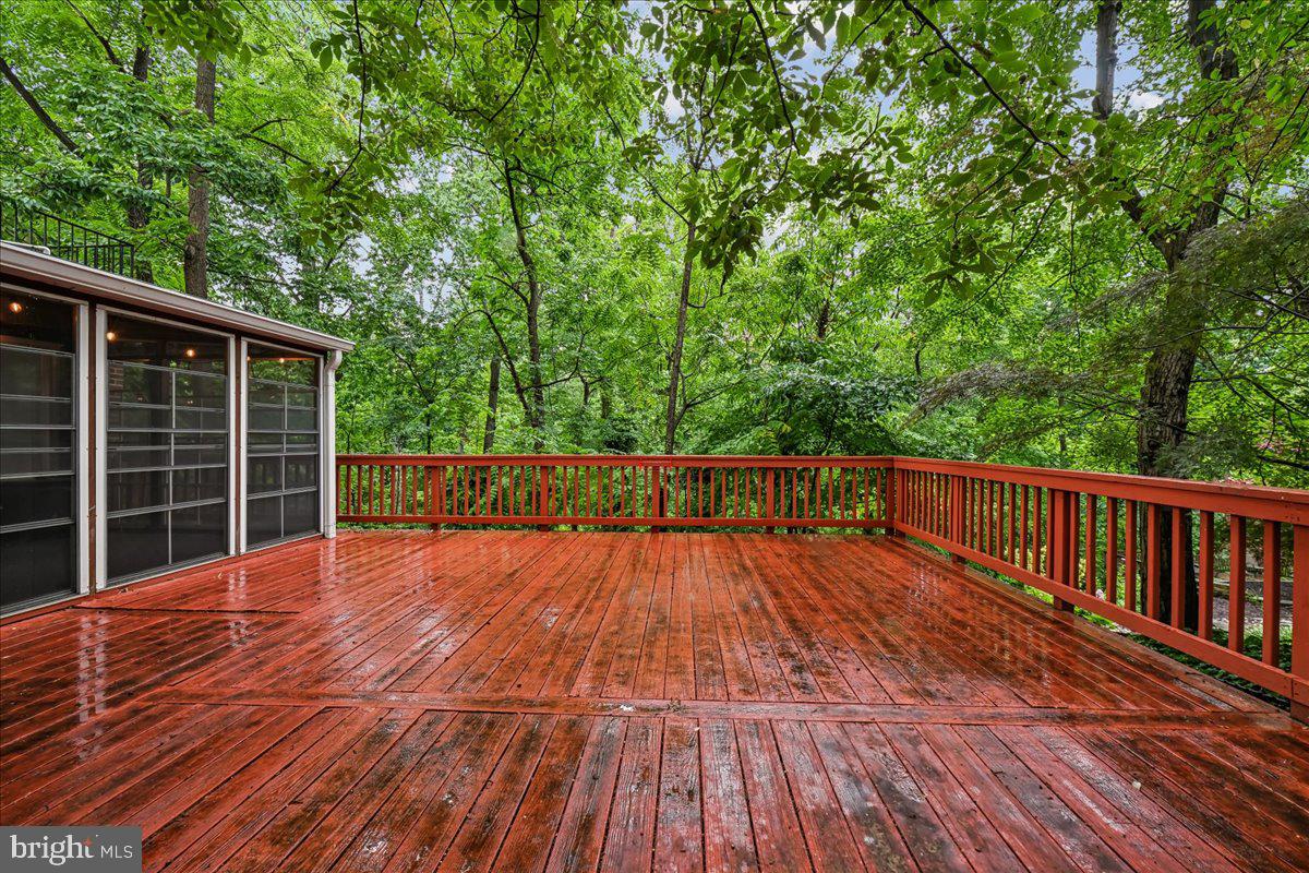 3201 Circle Hill Road Alexandria, VA 22305 - Photo 4 of 37 large deck with view of Monticello Park