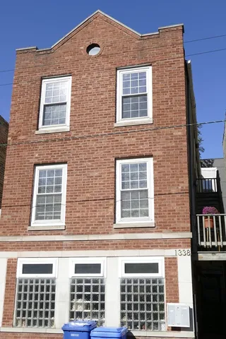 $1,800 | 1338 West Erie Street, Unit 2, Chicago, IL 60642