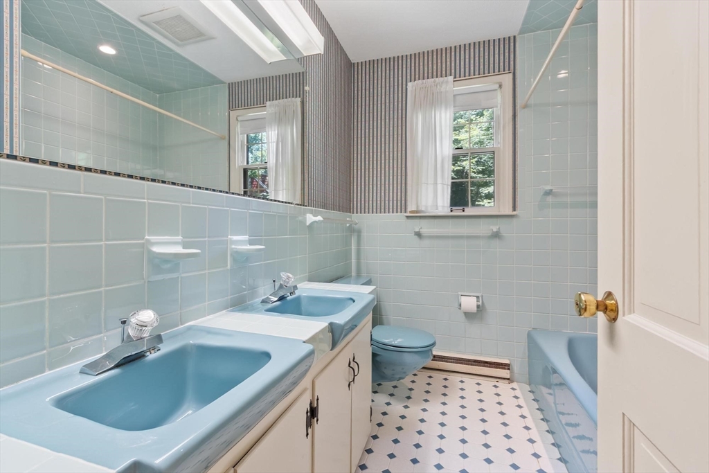 3 Highfield Road Gardner, MA 01440 - Photo 30 of 32
