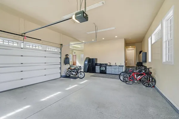 a view of room and garage
