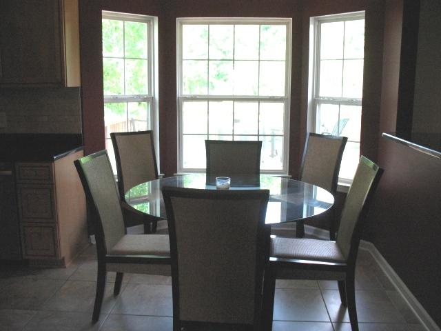 7435 Lebanon Road Mount Juliet, TN 37122 - Photo 3 of 20 Spacious Eat-In Kitchen! Notice nice tile flooring through out entire kitchen & eat-in area!
