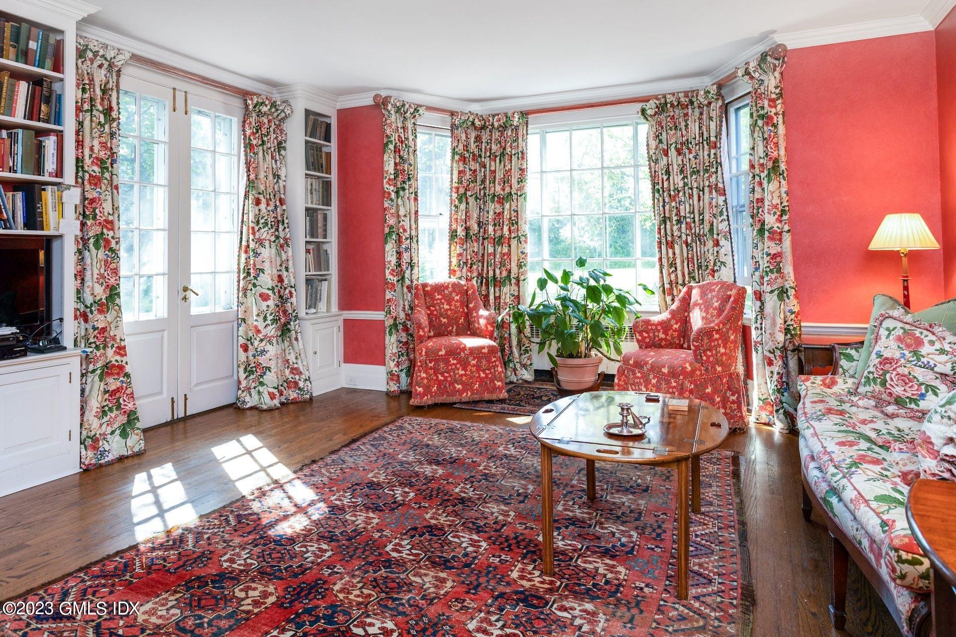 60 Midwood Road Greenwich, CT 06830 - Photo 16 of 29 016-453236-_X0A4496_12892276