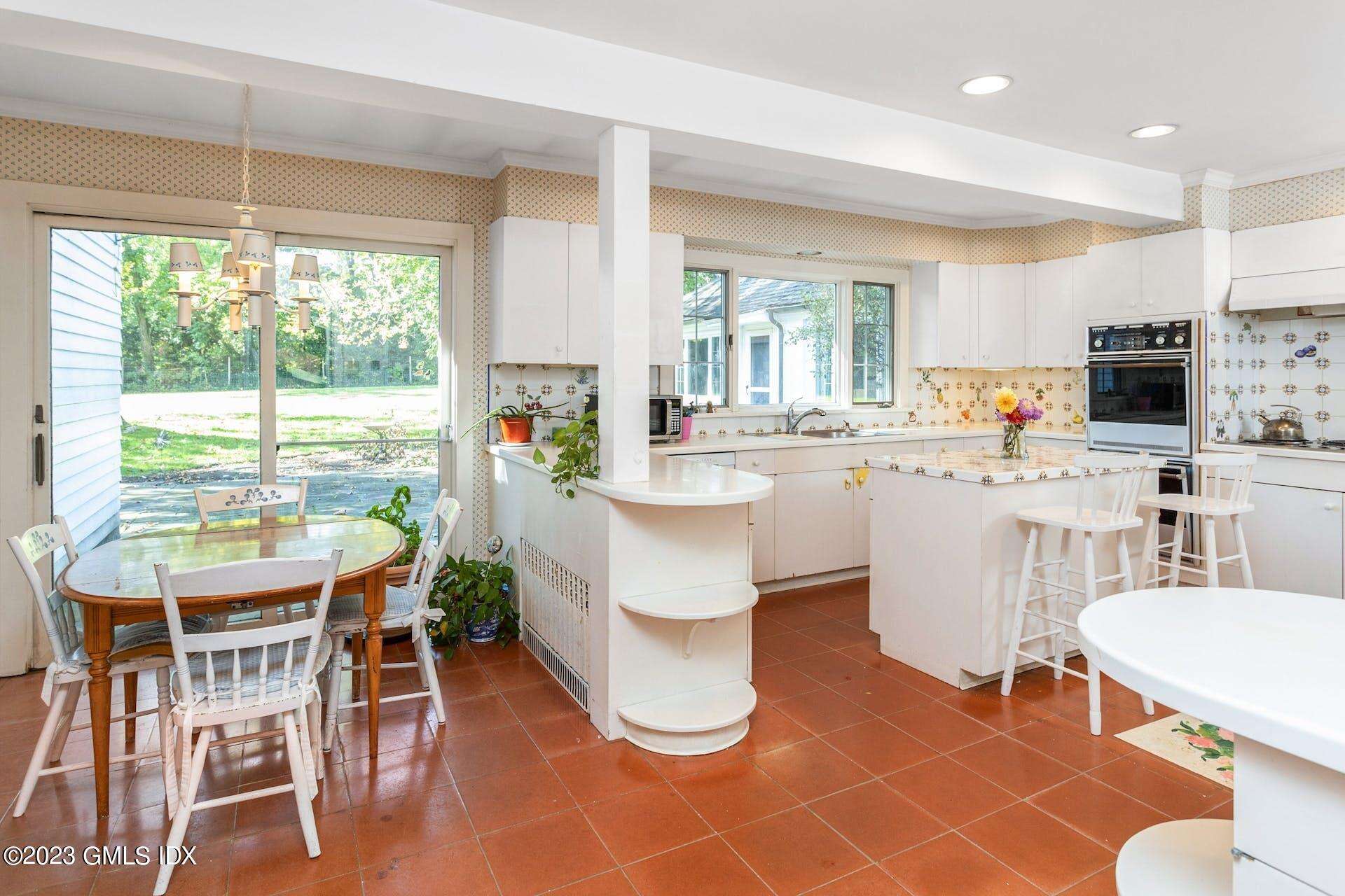60 Midwood Road Greenwich, CT 06830 - Photo 17 of 29 017-453236-_X0A4499_12892278