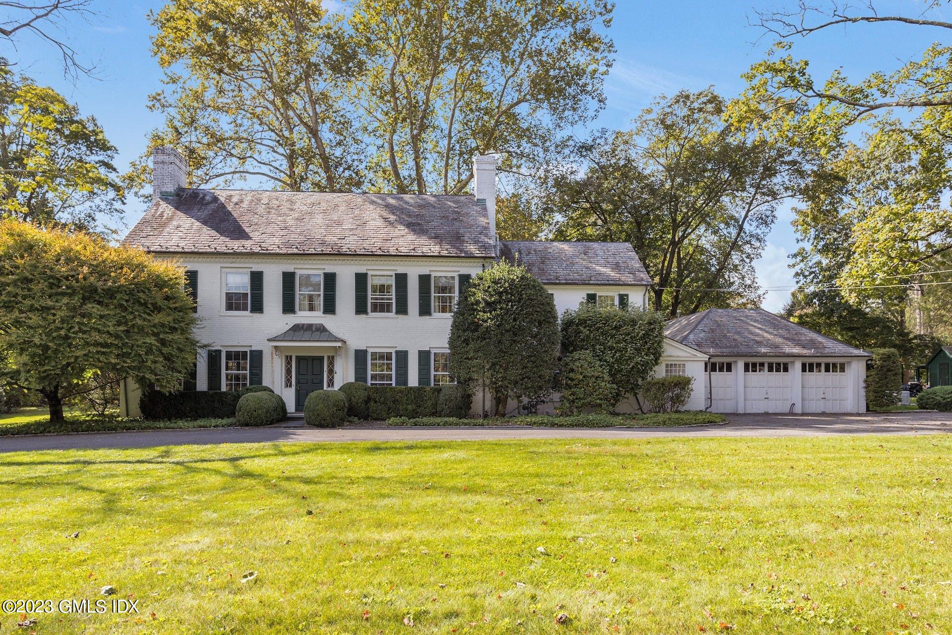 60 Midwood Road Greenwich, CT 06830 - Photo 2 of 29 002-453236-_X0A4505_12892283