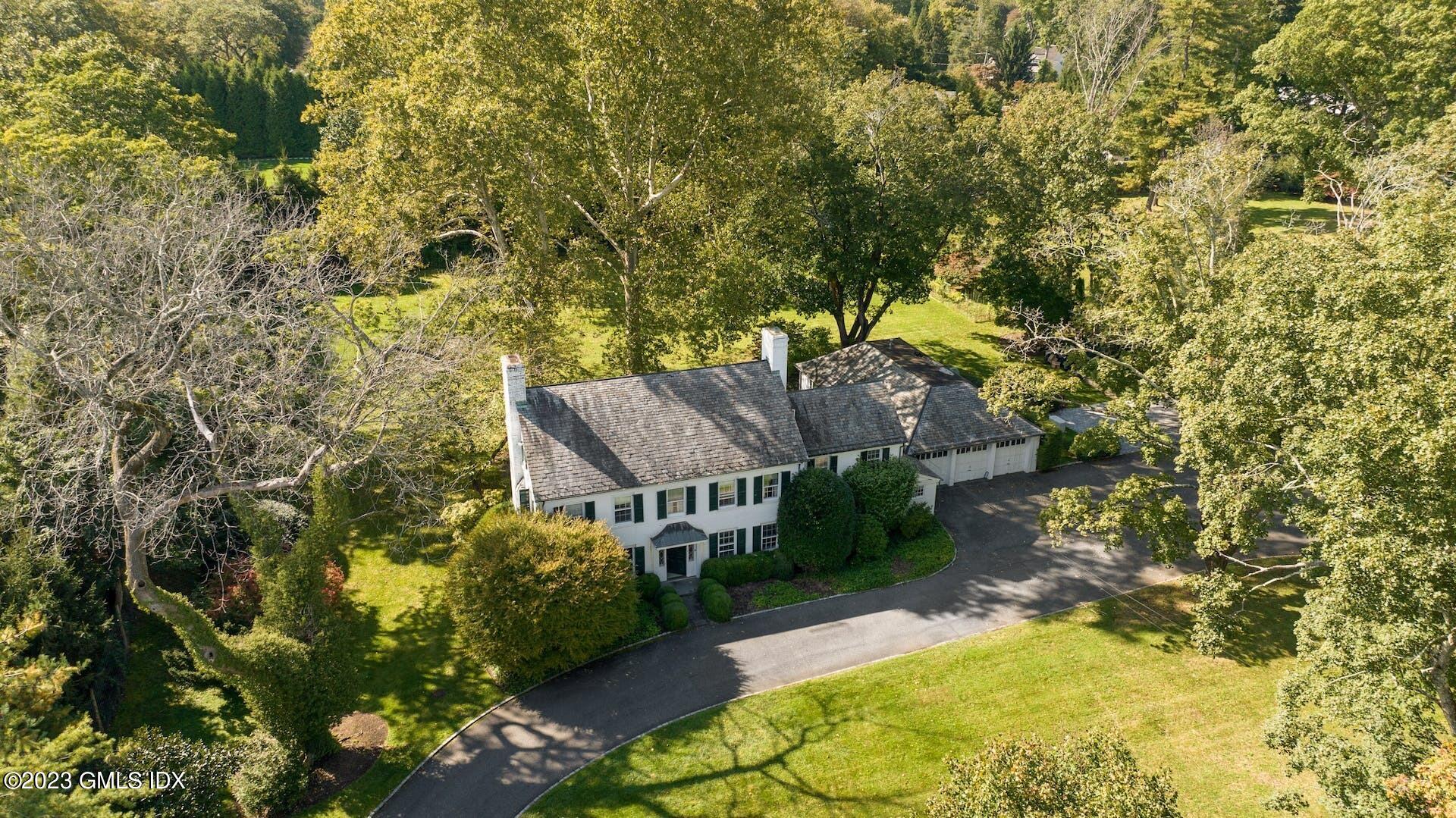 60 Midwood Road Greenwich, CT 06830 - Photo 5 of 29 005-453236-DJI_20231007121649_0003_D_128