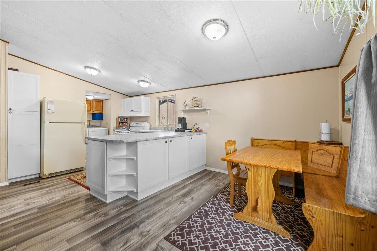 1641 Gibbon Road Central Point, OR 97502 - Photo 16 of 30 14-CI_1464