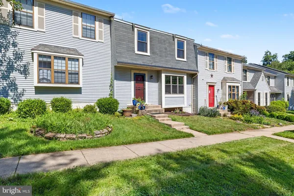 $499,900 | 27 Aldridge Court, Sterling, VA 20165