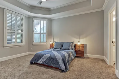 $1,900,000 | 66 South Player Manor Circle, The Woodlands, TX 77382