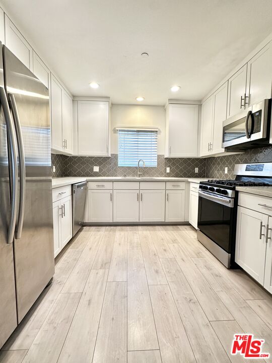 5250 Chesebro Road Agoura Hills, CA 91301 - Photo 4 of 13