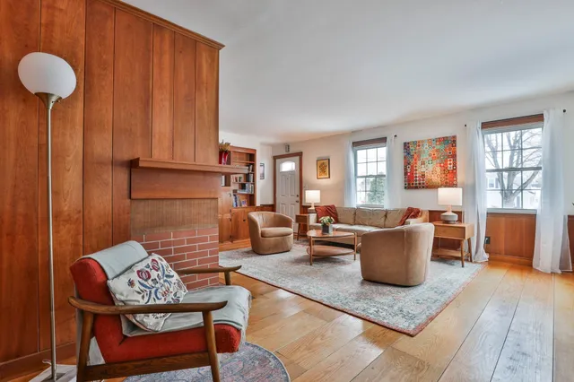 $599,900 | 10 Wood Street, Nashua, NH 03064